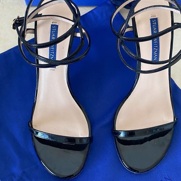 Merinda Sandal by Stuart Weitzman 🖤 - Picture 7 of 12